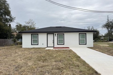 House in Winter Haven, Florida 3 bedrooms, 92.81 sq.m. № 2298325