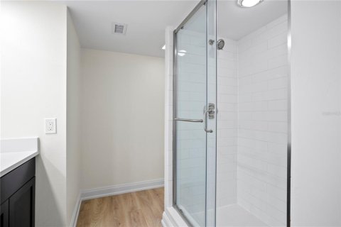 Condo in Clearwater, Florida, 2 bedrooms  № 2391496 - photo 19