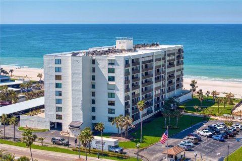 Condo in Clearwater, Florida, 2 bedrooms  № 2391496 - photo 2