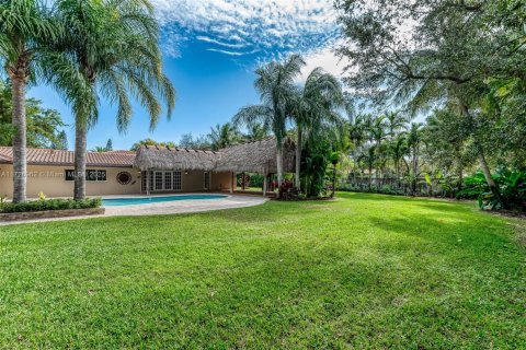 House in Palmetto Bay, Florida 5 bedrooms, 297.29 sq.m. № 1939851 - photo 8