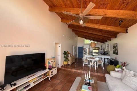 Touwnhouse à louer à Miami, Floride: 2 chambres, 100.33 m2 № 2072418 - photo 16