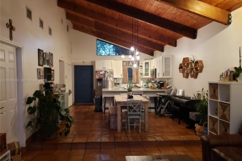 Touwnhouse à louer à Miami, Floride: 2 chambres, 100.33 m2 № 2072418 - photo 2