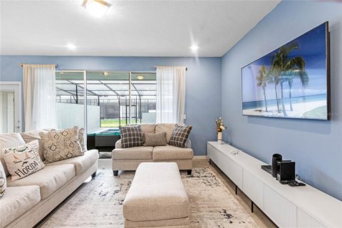 Townhouse in Davenport, Florida 5 bedrooms, 212.1 sq.m. № 1609668 - photo 6