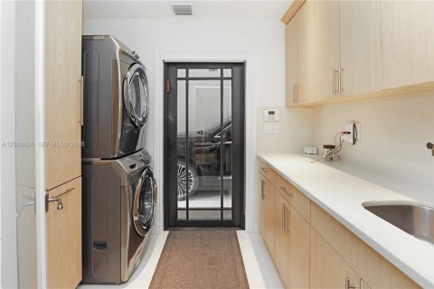 Casa en venta en Hollywood, Florida, 3 dormitorios, 223.89 m2 № 2064904 - foto 22