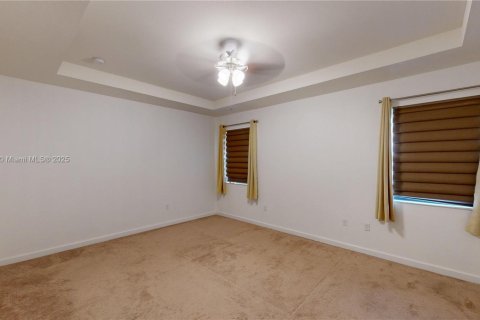 Villa ou maison à vendre à Miami, Floride: 4 chambres, 210.42 m2 № 1924533 - photo 19