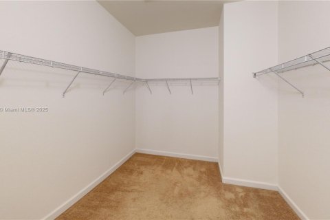 Villa ou maison à vendre à Miami, Floride: 4 chambres, 210.42 m2 № 1924533 - photo 22