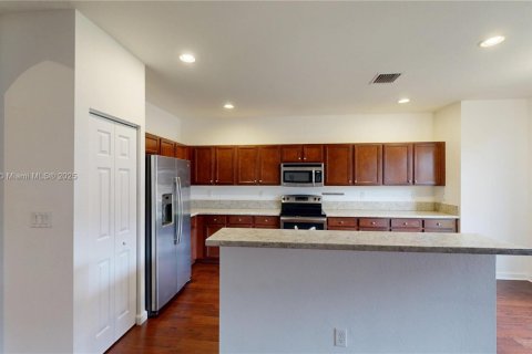 Villa ou maison à vendre à Miami, Floride: 4 chambres, 210.42 m2 № 1924533 - photo 10