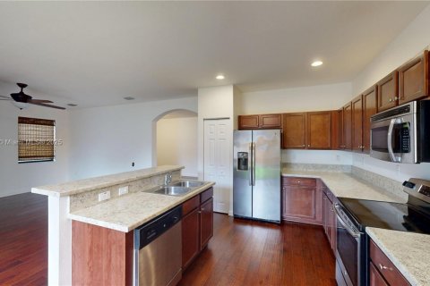 Villa ou maison à vendre à Miami, Floride: 4 chambres, 210.42 m2 № 1924533 - photo 9