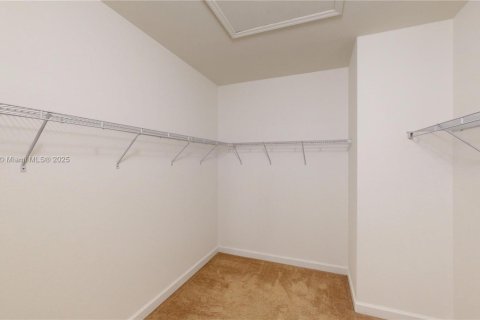 Villa ou maison à vendre à Miami, Floride: 4 chambres, 210.42 m2 № 1924533 - photo 23