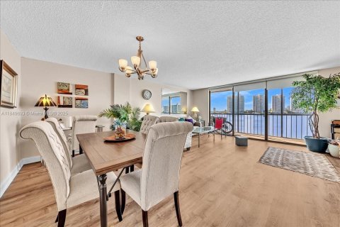 Copropriété à louer à Sunny Isles Beach, Floride: 1 chambre, 81.75 m2 № 1852301 - photo 3
