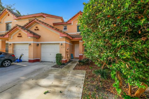 Adosado en venta en Miramar, Florida, 2 dormitorios, 117.99 m2 № 2059109 - foto 3
