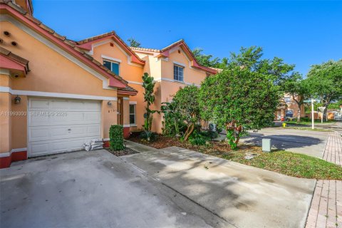Adosado en venta en Miramar, Florida, 2 dormitorios, 117.99 m2 № 2059109 - foto 2