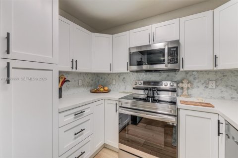 Adosado en venta en Miramar, Florida, 2 dormitorios, 117.99 m2 № 2059109 - foto 17