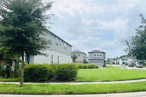 House in Winter Garden, Florida 4 bedrooms, 260.78 sq.m. № 2218630 - photo 2