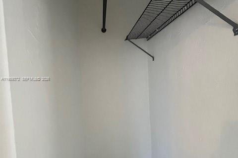 Villa ou maison à louer à North Miami Beach, Floride: 1 chambre, 249.35 m2 № 2051507 - photo 14