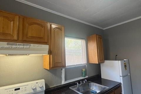 Villa ou maison à louer à North Miami Beach, Floride: 1 chambre, 249.35 m2 № 2051507 - photo 6