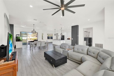 Купить виллу или дом в Таварес, Флорида 8 комнат, 250.65м2, № 1584712 - фото 8