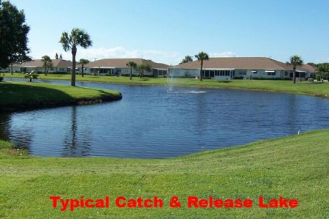 Copropriété à vendre à Fort Pierce, Floride: 2 chambres, 120.4 m2 № 1127653 - photo 1