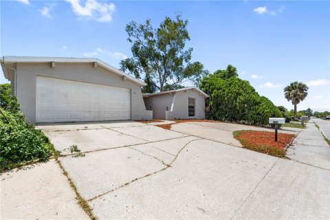 Villa ou maison à vendre à Port Richey, Floride: 3 chambres, 140.47 m2 № 2149026 - photo 2