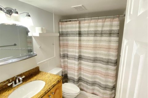 Condominio en venta en Pinecrest, Florida, 1 dormitorio, 79.15 m2 № 1940253 - foto 9