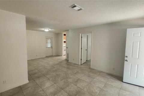 Villa ou maison à louer à Daytona Beach, Floride: 3 chambres, 95.32 m2 № 1886185 - photo 3