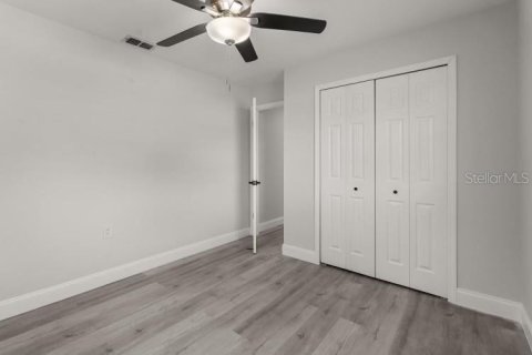 House in Orlando, Florida 2 bedrooms, 84.08 sq.m. № 2165918 - photo 15