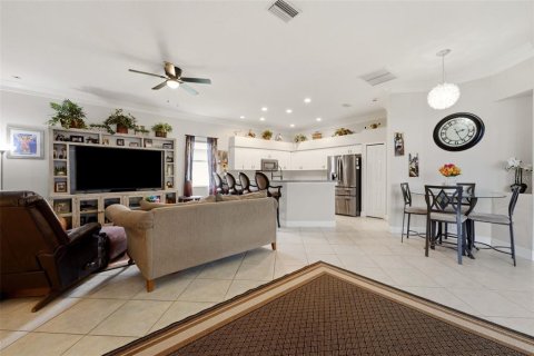 House in Parrish, Florida 3 bedrooms, 193.14 sq.m. № 2237120 - photo 13