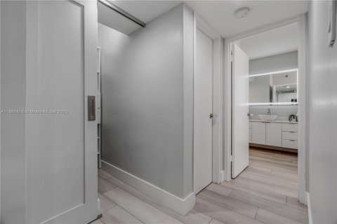 Copropriété à vendre à Miami Beach, Floride: 1 chambre, 82.68 m2 № 1946164 - photo 18