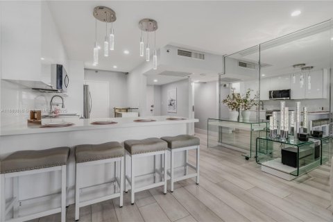Copropriété à vendre à Miami Beach, Floride: 1 chambre, 82.68 m2 № 1946164 - photo 11