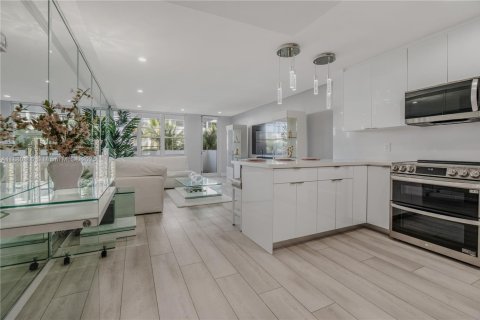 Copropriété à vendre à Miami Beach, Floride: 1 chambre, 82.68 m2 № 1946164 - photo 6
