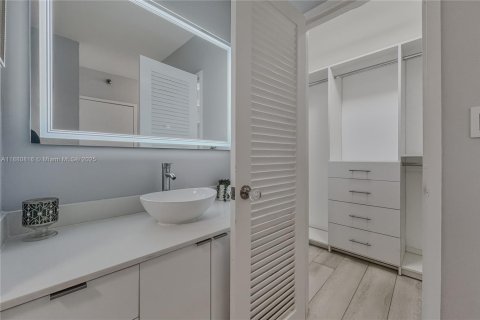 Copropriété à vendre à Miami Beach, Floride: 1 chambre, 82.68 m2 № 1946164 - photo 23