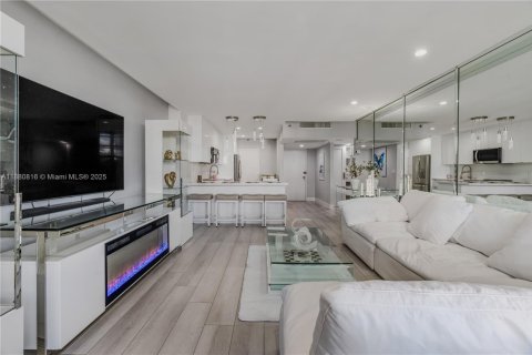 Copropriété à vendre à Miami Beach, Floride: 1 chambre, 82.68 m2 № 1946164 - photo 1