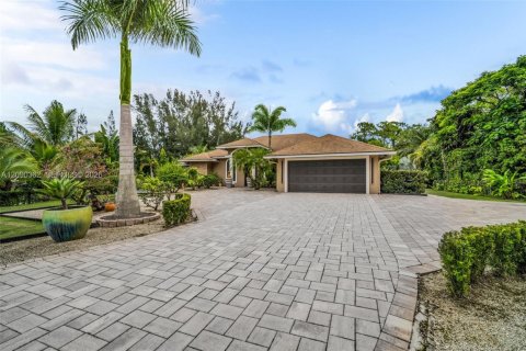 Casa en venta en Loxahatchee Groves, Florida, 3 dormitorios, 206.15 m2 № 2372386 - foto 9