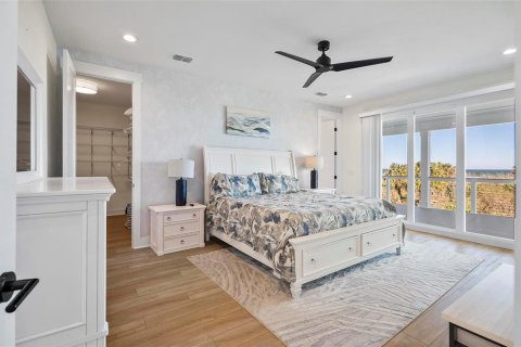 House in Palm Coast, Florida 6 bedrooms, 358.42 sq.m. № 1832141 - photo 30