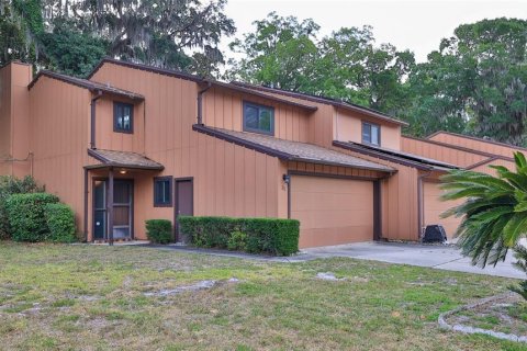 Townhouse in Ormond Beach, Florida 3 bedrooms, 135.54 sq.m. № 1285487 - photo 1