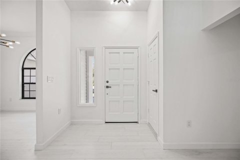 House in Sarasota, Florida 3 bedrooms, 157.1 sq.m. № 1584880 - photo 4