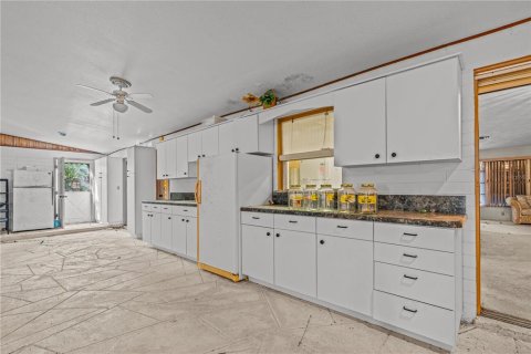 Купить виллу или дом в Нью-Смирна-Бич, Флорида 6 комнат, 143.63м2, № 2339422 - фото 24