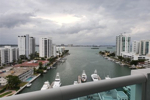 Copropriété à louer à North Bay Village, Floride: 2 chambres, 116.22 m2 № 2004434 - photo 8