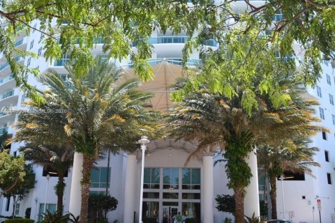 Condo à North Bay Village, Floride, 2 chambres  № 2004434