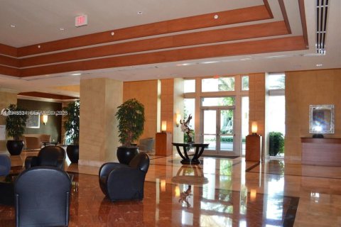 Copropriété à louer à North Bay Village, Floride: 2 chambres, 116.22 m2 № 2004434 - photo 3