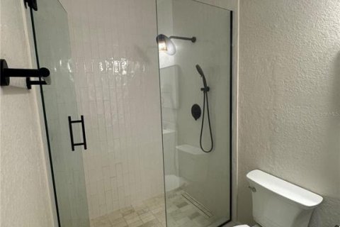 Condo in Tampa, Florida, 2 bedrooms № 2277377 - photo 5
