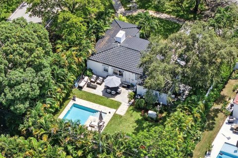 House in Miami Shores, Florida 3 bedrooms, 118.54 sq.m. № 1923233 - photo 19