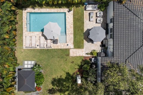 House in Miami Shores, Florida 3 bedrooms, 118.54 sq.m. № 1923233 - photo 18