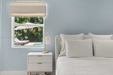 House in Miami Shores, Florida 3 bedrooms, 118.54 sq.m. № 1923233 - photo 14