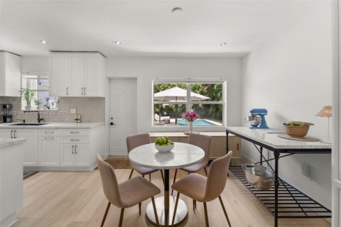 House in Miami Shores, Florida 3 bedrooms, 118.54 sq.m. № 1923233 - photo 9