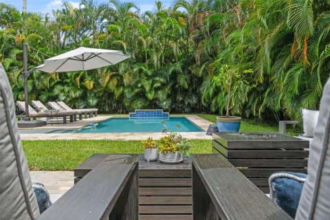 House in Miami Shores, Florida 3 bedrooms, 118.54 sq.m. № 1923233 - photo 15