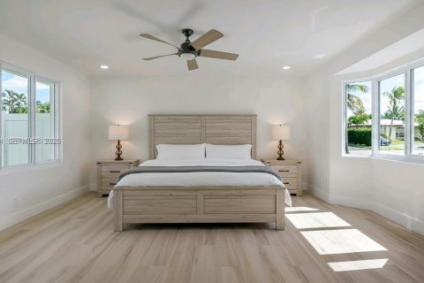 Villa ou maison à vendre à Fort Lauderdale, Floride: 3 chambres, 180.04 m2 № 1997854 - photo 1