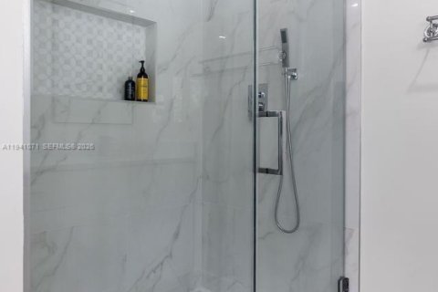 Villa ou maison à vendre à Fort Lauderdale, Floride: 3 chambres, 180.04 m2 № 1997854 - photo 25