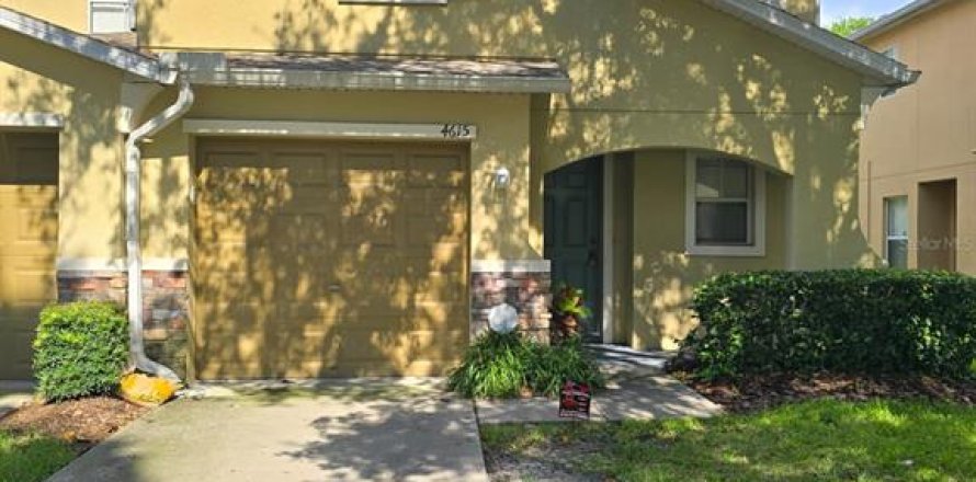 Adosado en Tampa, Florida 3 dormitorios, 162.67 m2 № 1917911