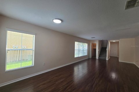 Adosado en alquiler en Tampa, Florida, 3 dormitorios, 162.67 m2 № 1917911 - foto 4